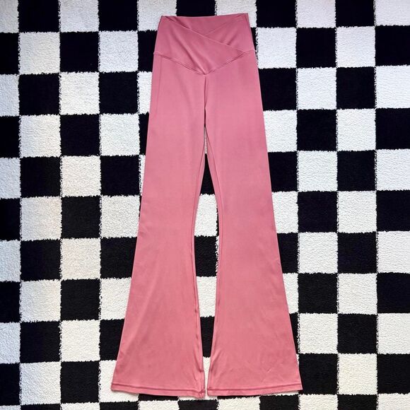 Offline Aerie Real Me High Waisted Crossover Flare Leggings Mauve M - Picture 1 of 4